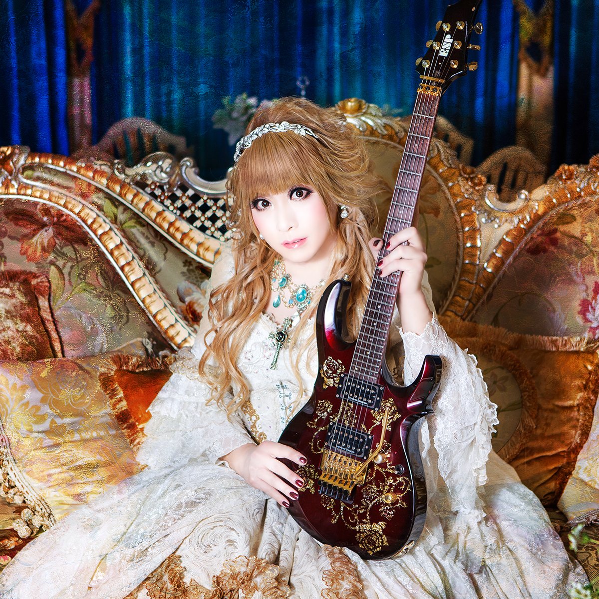 Recomendações musicais: Hizaki, o icônico guitarrista – Universo