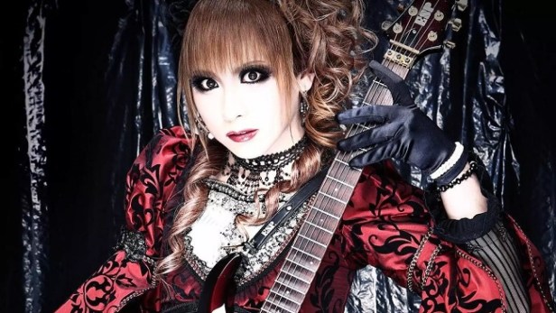 © HIZAKI