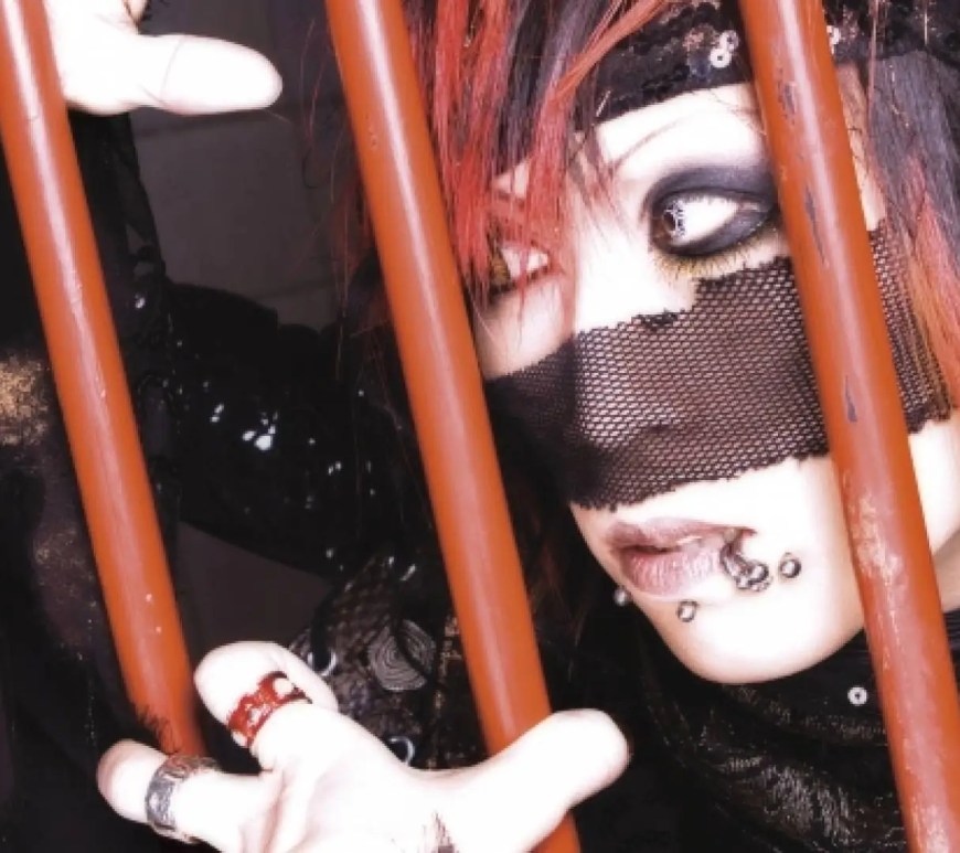 Riku, vocalista do Phantasmagoria e do chariots © Chariots