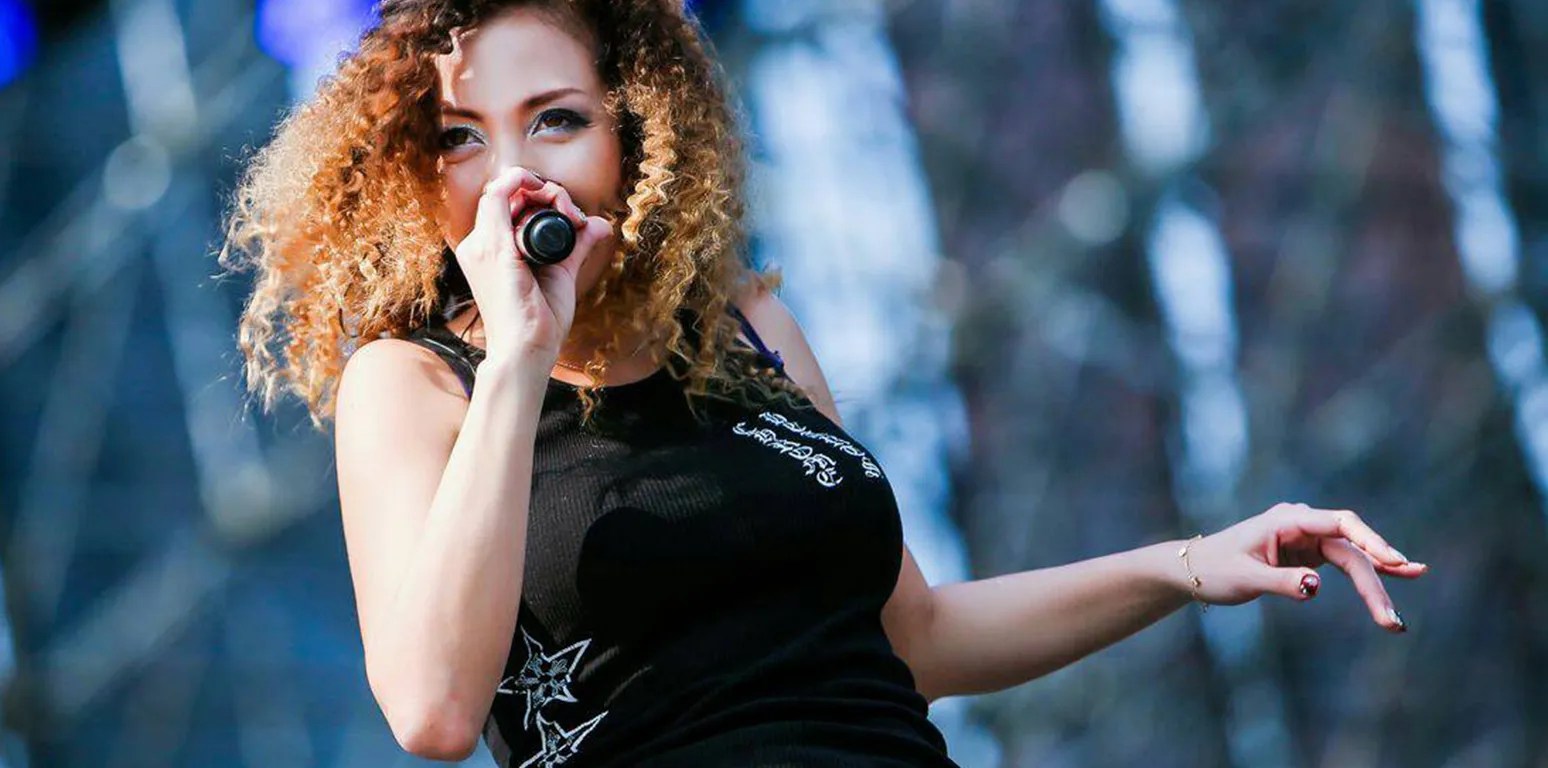 Anna Tsuchiya Billboard Japan