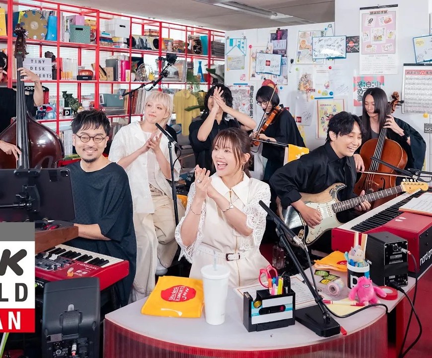 IKIMONOGAKARI celebra seu 20º aniversário participando do Tiny Desk Concerts JAPAN! Um arranjo especial da adorada música "Blue Bird" já está disponível no YouTube.